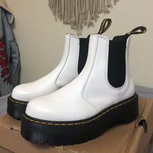 Quad Retro Dr. Martens